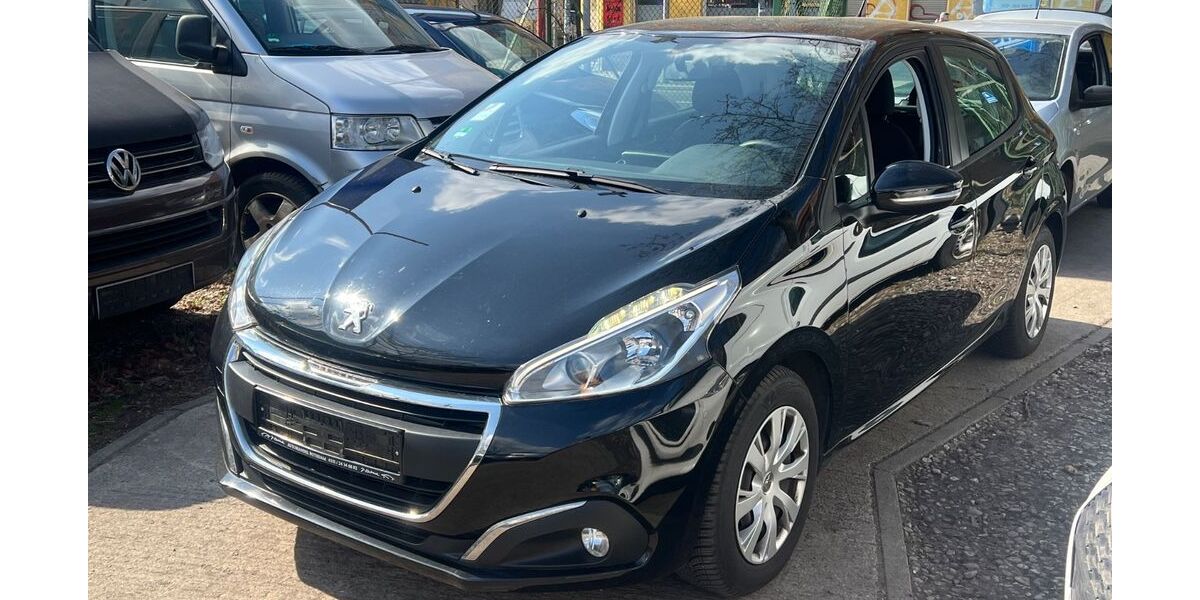 Peugeot 208 120.000 km 4.999 &euro; BERLIN 13409