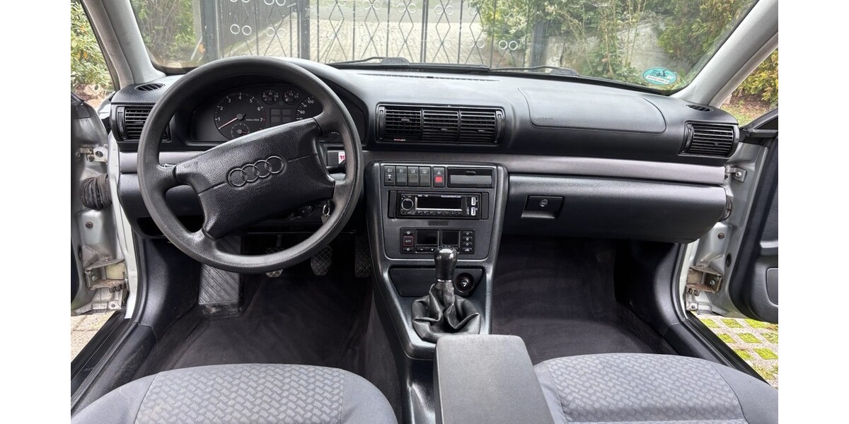 Audi A4 Avant 240.000 km 2.999 € Weischlitz 08538