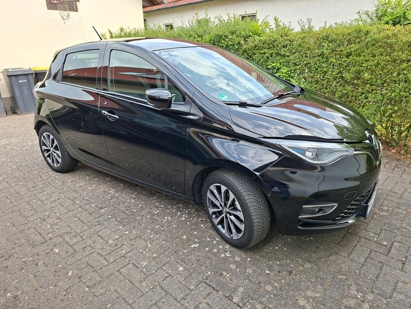 Zoe
