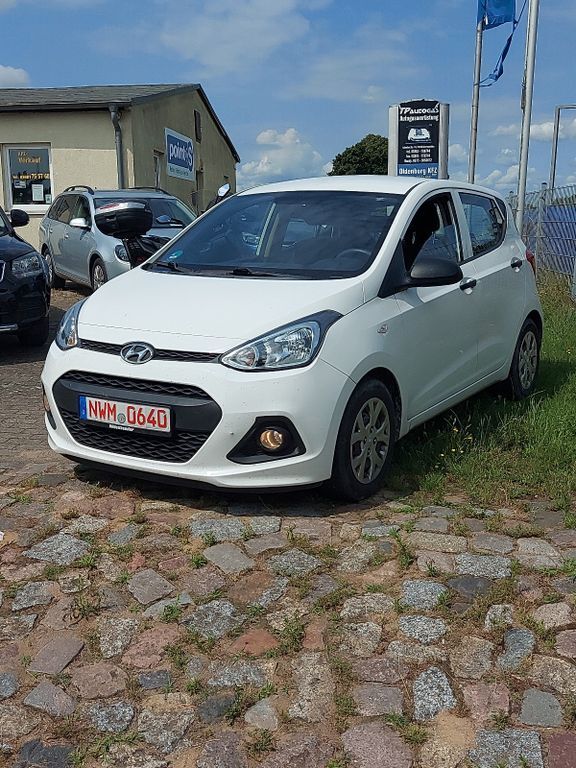 i10