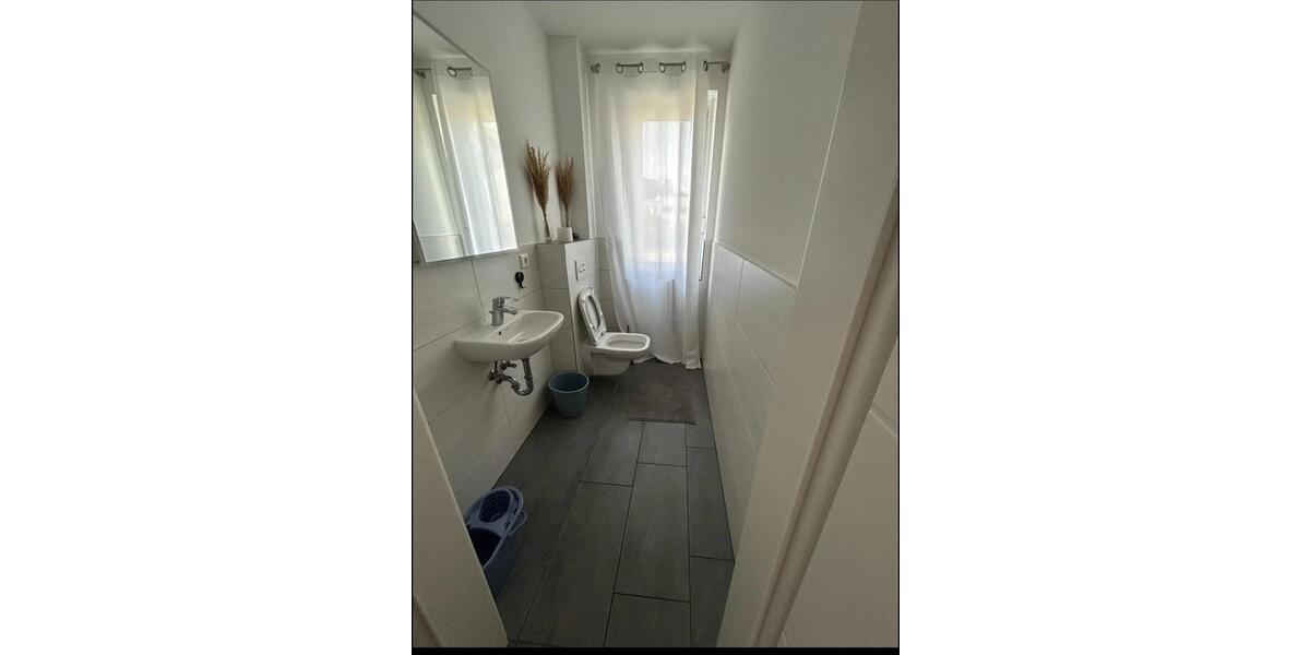 Erdgeschoßwohnung Dummerstorf - 4 Zimmer, 120 m&sup2;, 28&euro; | Angebot:26165211