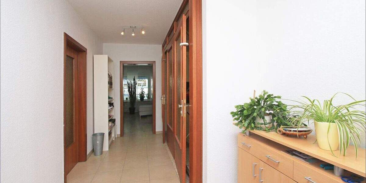 Reihenendhaus Schwetzingen - 6 Zimmer, 165 m&sup2;, 595.000&euro; | Angebot:25702900