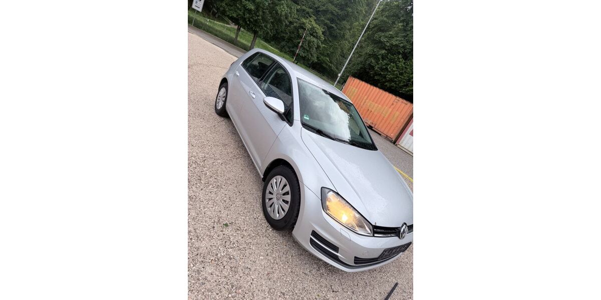 VW Golf 267.000 km 5.300 &euro; Traunstein 83278