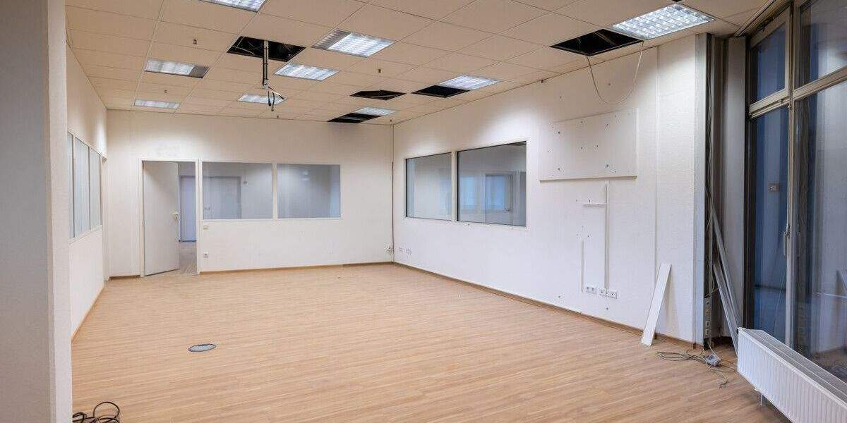 Gewerbeobjekt Delmenhorst Mitte - 5 Zimmer, 250 m&sup2;, 2.375&euro; | Angebot:24581317