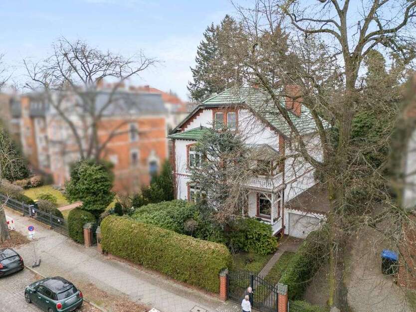 Haus zum Kaufen in Berlin 1.500.000 € 296.17 m²