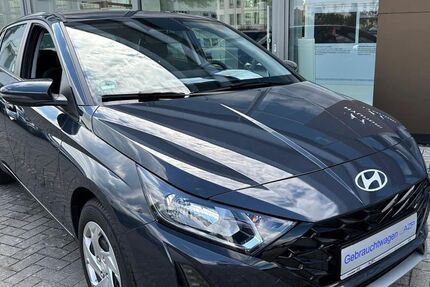 Hyundai i20 7.912 km 18.280 &euro; Lübeck 23562