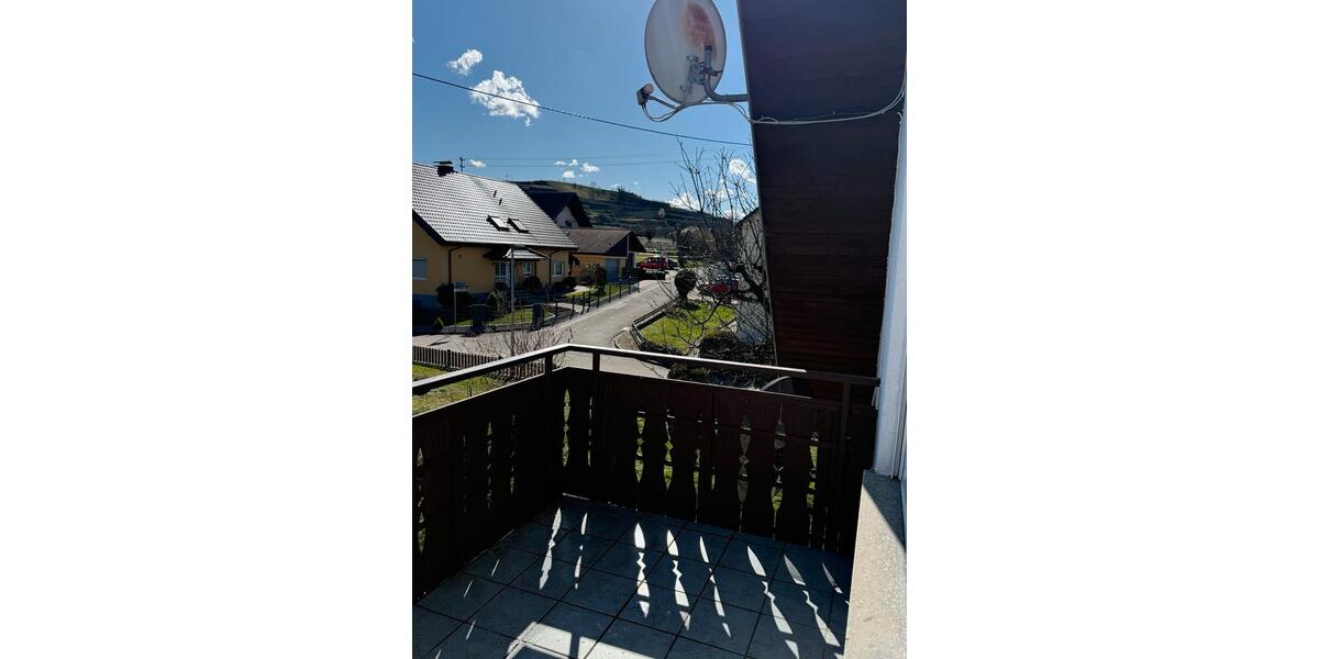 Etagenwohnung Endingen am Kaiserstuhl - 3 Zimmer, 90 m&sup2;, 1.680&euro; | Angebot:25294183