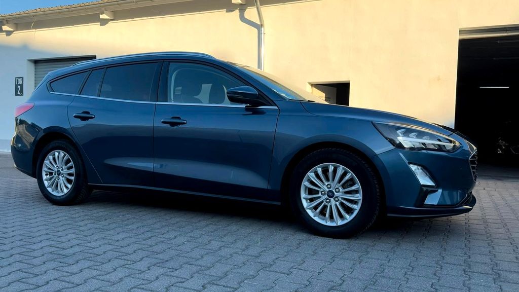 Ford Focus 107.299 km 16.490 &euro; Siegburg 53721