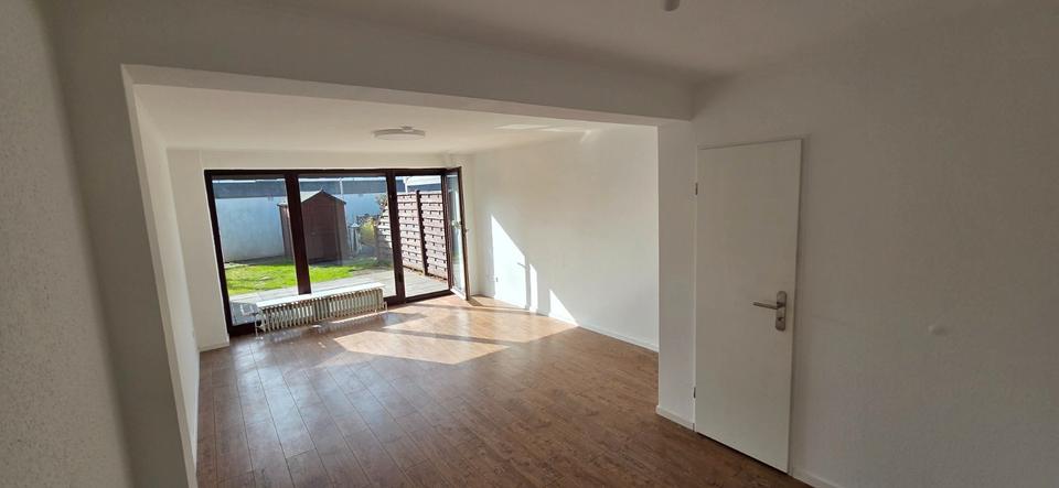 Reihenhaus Stuhr - 4.5 Zimmer, 110 m&sup2;, 279.000&euro; | Angebot:26462718