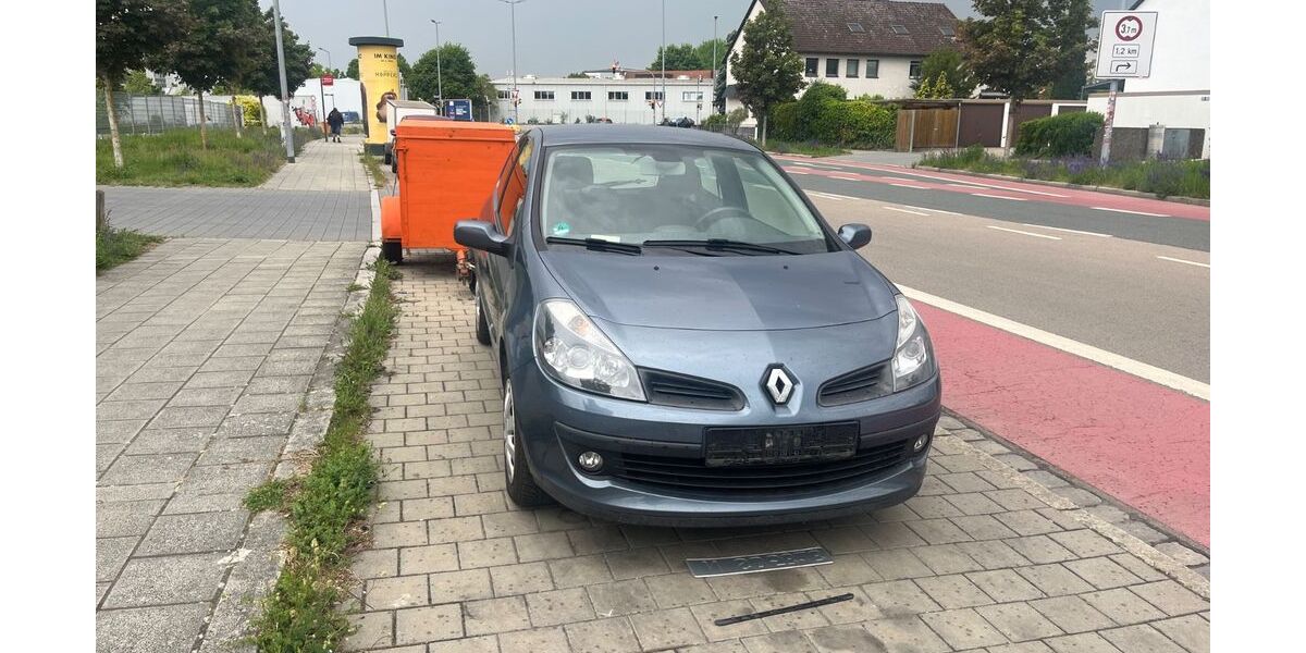 Renault Clio 175.500 km 1.300 &euro; Nürnberg 90431