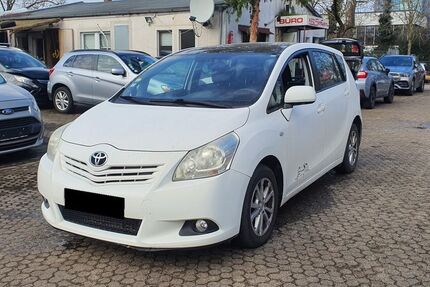 Toyota Verso 262.857 km 2.900 &euro; Freiburg 79108