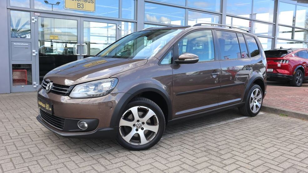 VW Touran 165.505 km 11.411 € Bergen 29303