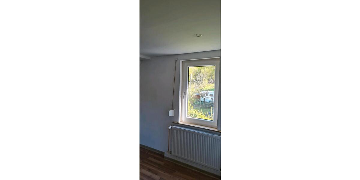 Dachgeschoßwohnung Siegen Eiserfeld - 2 Zimmer, 44 m&sup2;, 430&euro; | Angebot:26310426