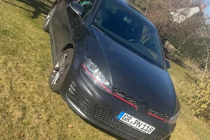 VW Golf 110.000 km 13.900 &euro; mücka 02906