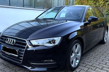Audi A3 204.467 km 8.400 € Düsseldorf 40211