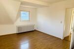 Dachgeschoßwohnung Marburg - 4 Zimmer, 80 m&sup2;, 780&euro; | Angebot:25431433