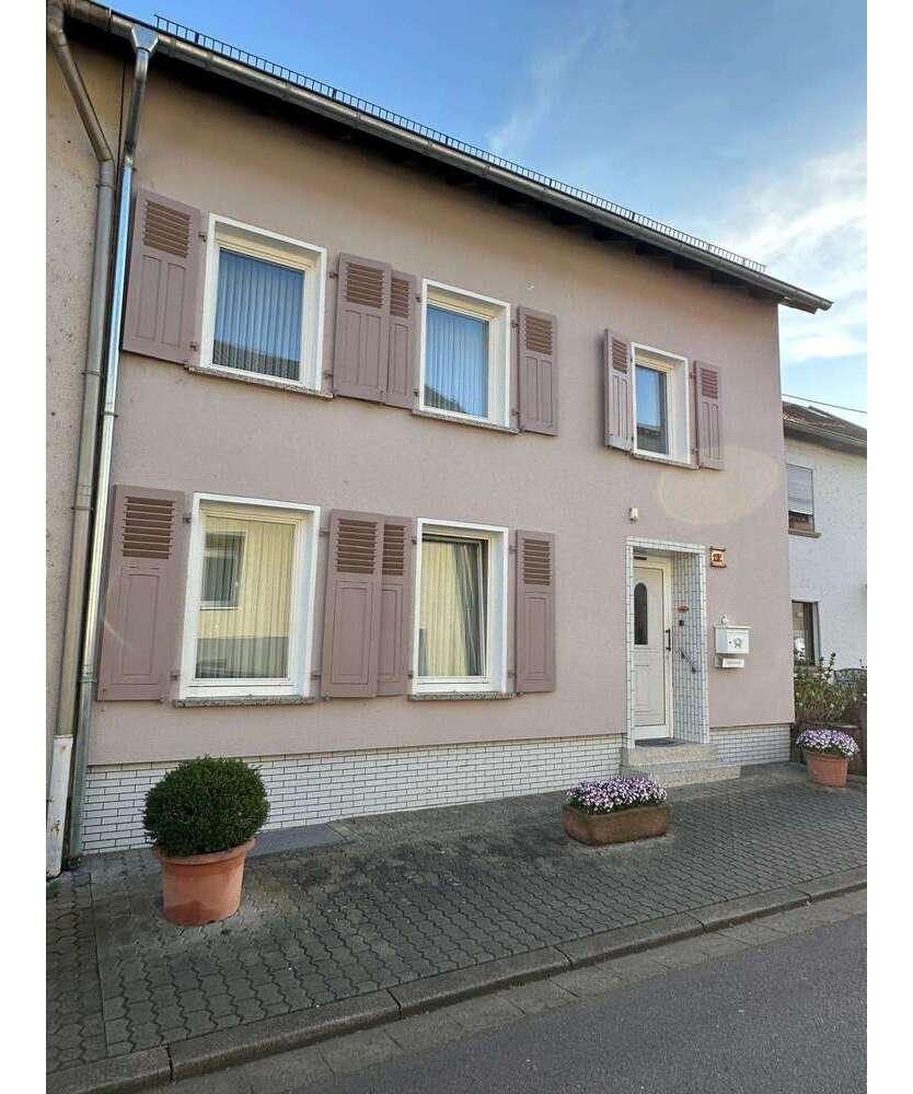 Haus zum Kaufen in Wallerfangen 125.000 € 110 m²