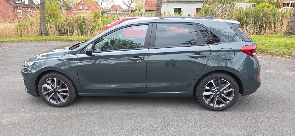 Hyundai i30 6.200 km 19.800 &euro; Emden 26721