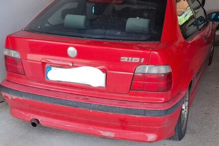 BMW 316 202.000 km 900 &euro; Unterwössen 83246