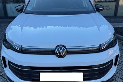 VW Tiguan 19.000 km 35.800 € Coswig 01640
