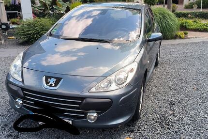 Peugeot 307 82.000 km 2.990 &euro; Xanten 46509