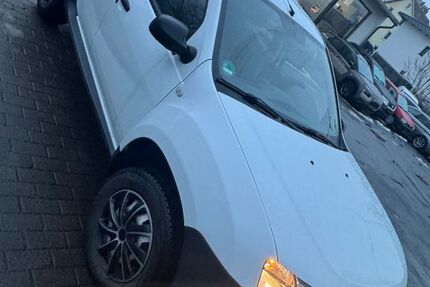 Dacia Duster 149.000 km 4.990 &euro; Göttingen 37081