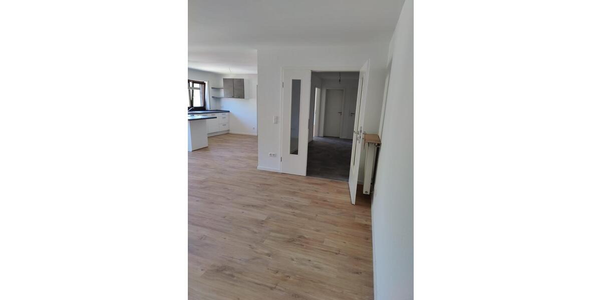 Dachgeschoßwohnung Briedel - 1 Zimmer, 120 m&sup2;, 720&euro; | Angebot:26099019