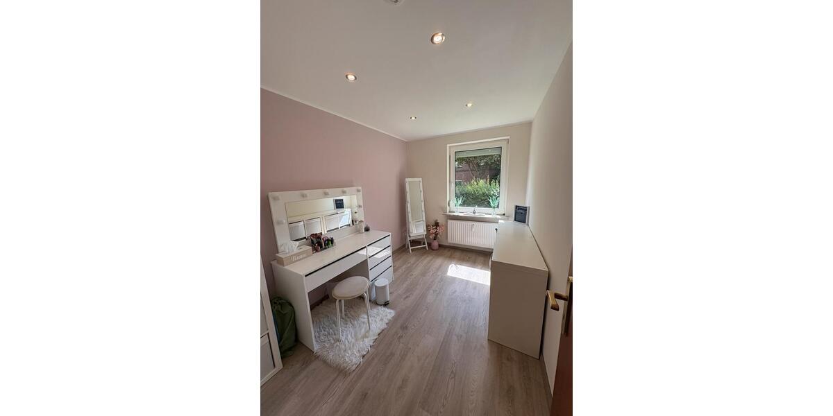 Hochparterre Lägerdorf - 3 Zimmer, 76 m&sup2;, 159.500&euro; | Angebot:27163161
