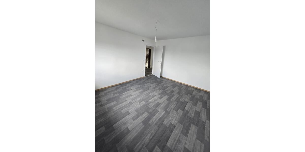 Etagenwohnung Helmbrechts - 3 Zimmer, 51 m&sup2;, 350&euro; | Angebot:26483618