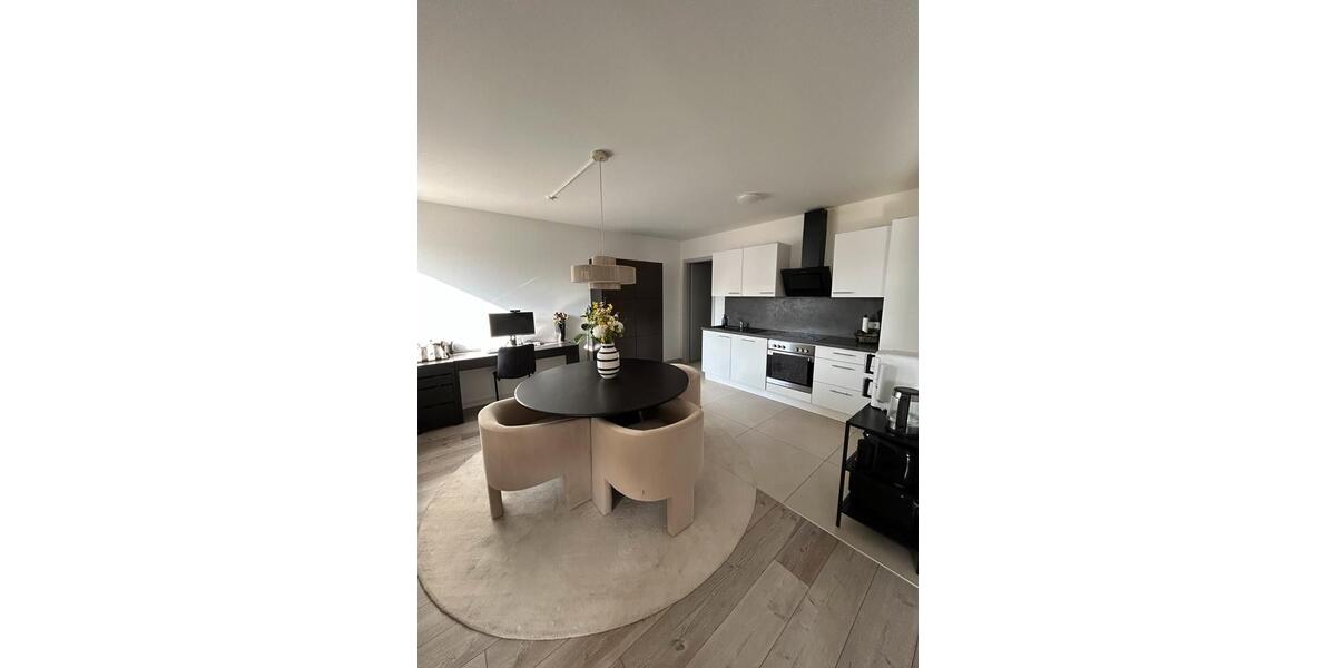 Etagenwohnung Linden - 2 Zimmer, 72 m&sup2;, 960&euro; | Angebot:25545813