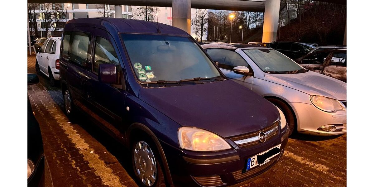 Opel Combo 155.874 km 1.250 &euro; berlin 10711