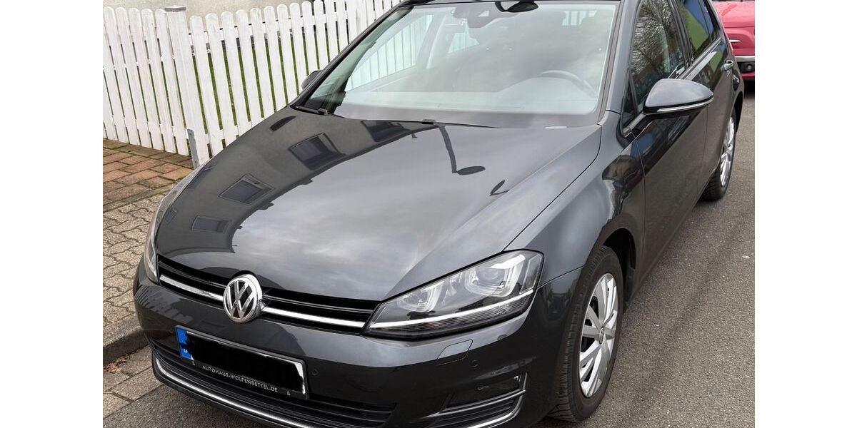 VW Golf 121.000 km 13.449 € Wolfenbüttel 38302
