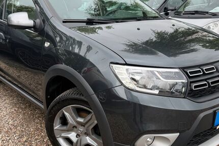 Dacia Sandero 111.202 km 7.990 &euro; Berlin 13089