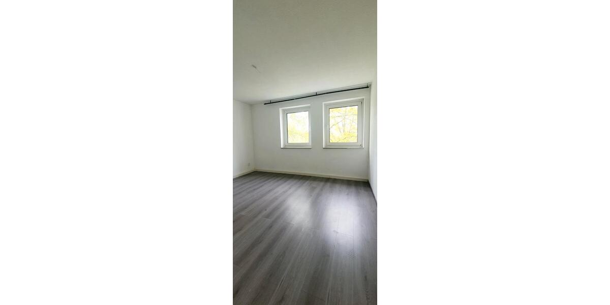 Etagenwohnung Eschwege - 3 Zimmer, 71 m&sup2;, 445&euro; | Angebot:26363243