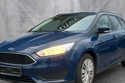 Ford Focus 79.000 km 6.950 &euro; Luckau 15926