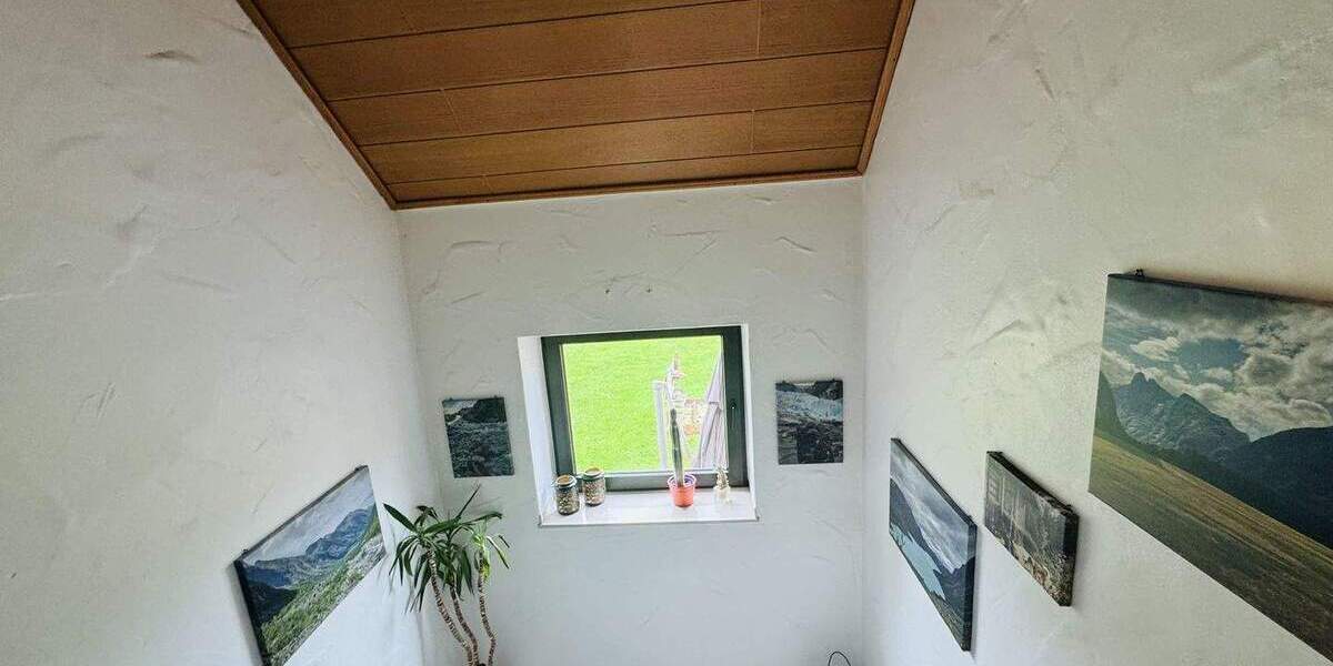 Einfamilienhaus Salzkotten - 7 Zimmer, 130 m&sup2;, 499.000&euro; | Angebot:25360757