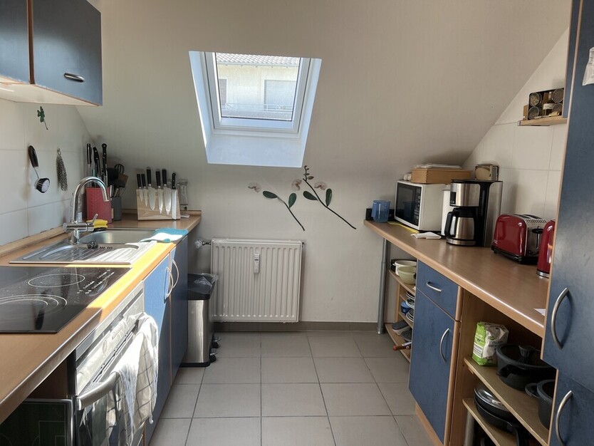 Moderne Dachgeschoßwohnung in ruhiger Lage