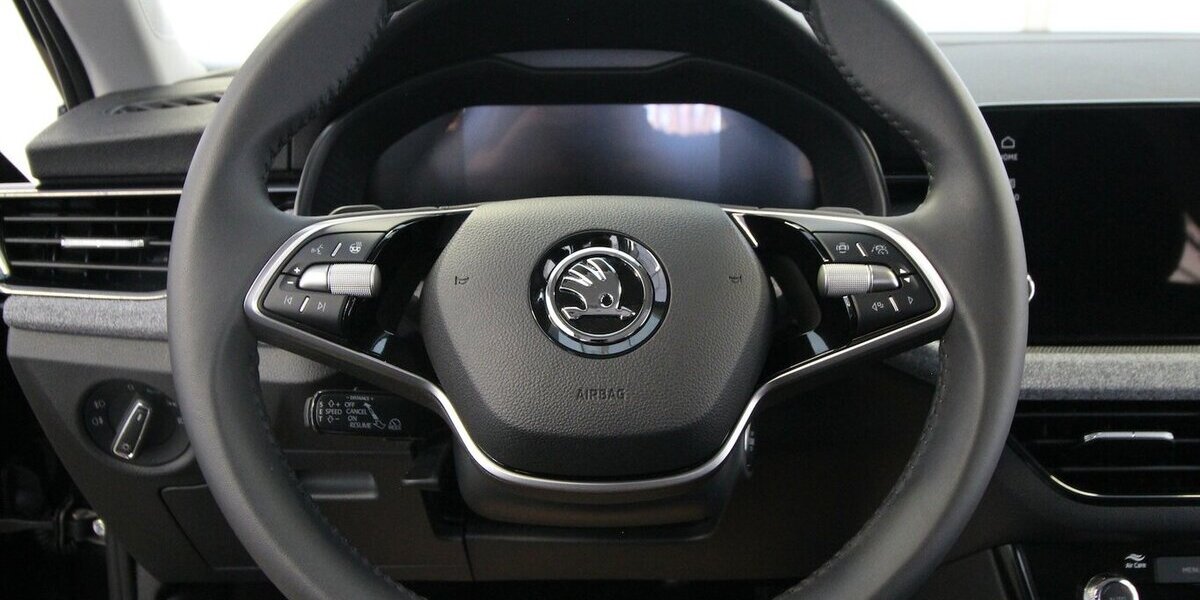 Skoda Kamiq TSI OPF 7-DSG Selection LED+KAMERA+ACC 8.634 km 21.900 &euro; Hagenow 19230