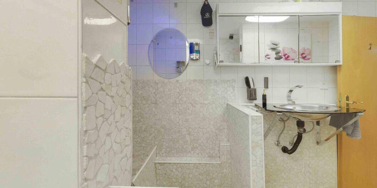 Mehrfamilienhaus, Wohnhaus Pfullingen - 1 Zimmer, 749.000&euro; | Angebot:26628912