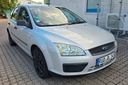 Ford Focus 130.100 km 2.400 &euro; Rüdesheim am Rhein 65385