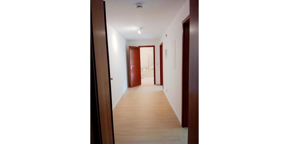 Terrassenwohnung Sonneberg - 2.5 Zimmer, 70 m&sup2;, 112.000&euro; | Angebot:26994478