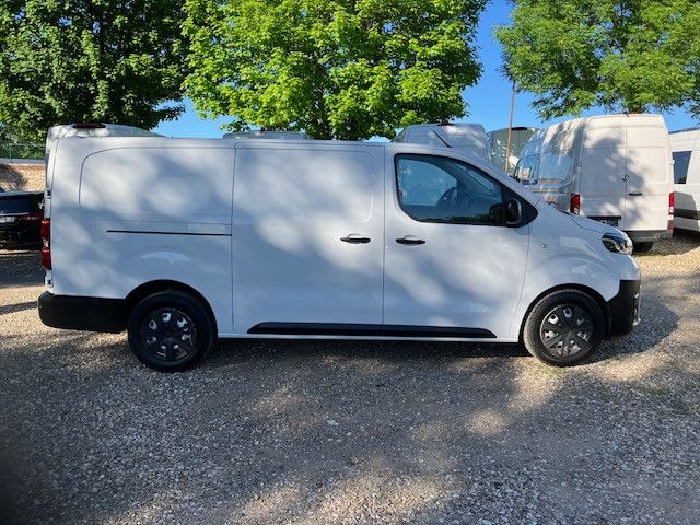 Toyota Proace (Verso) 50.000 km 24.990 &euro; Sangerhausen 06526
