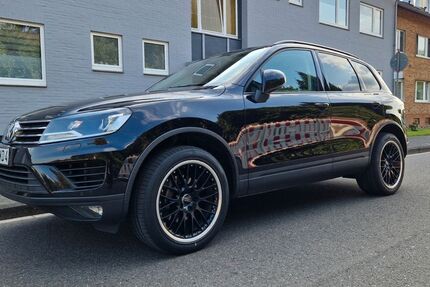 VW Touareg 177.233 km 12.999 &euro; Neuss 41464