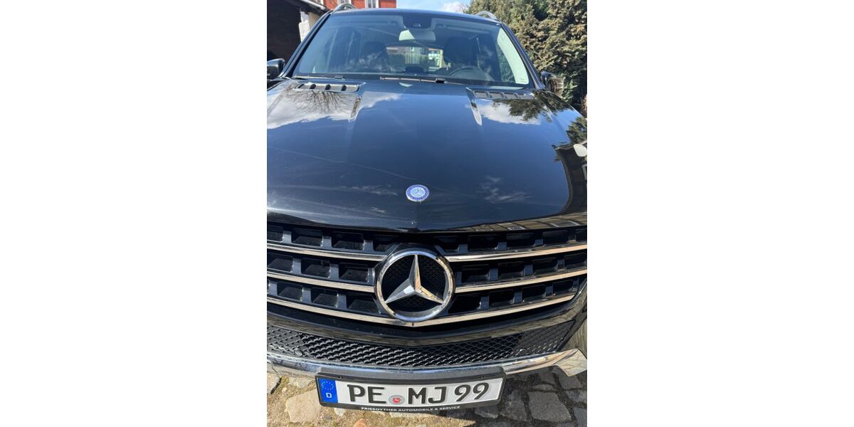 Mercedes-Benz ML 350 114.000 km 19.900 &euro; Vechelde 38159