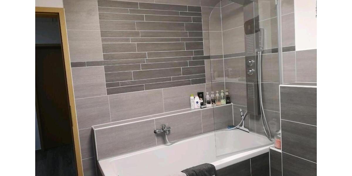 Reihenhaus Germaringen - 10 Zimmer, 130 m&sup2;, 1.600&euro; | Angebot:26153718