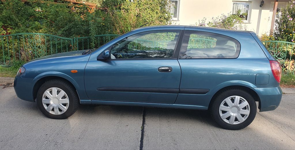 Nissan Almera 110.000 km 2.300 € Spremberg 03130