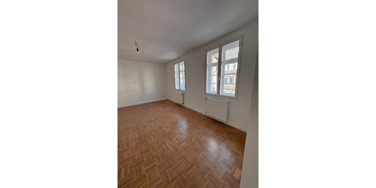 Etagenwohnung Herborn - 4.5 Zimmer, 143 m&sup2;, 1.200&euro; | Angebot:26336725