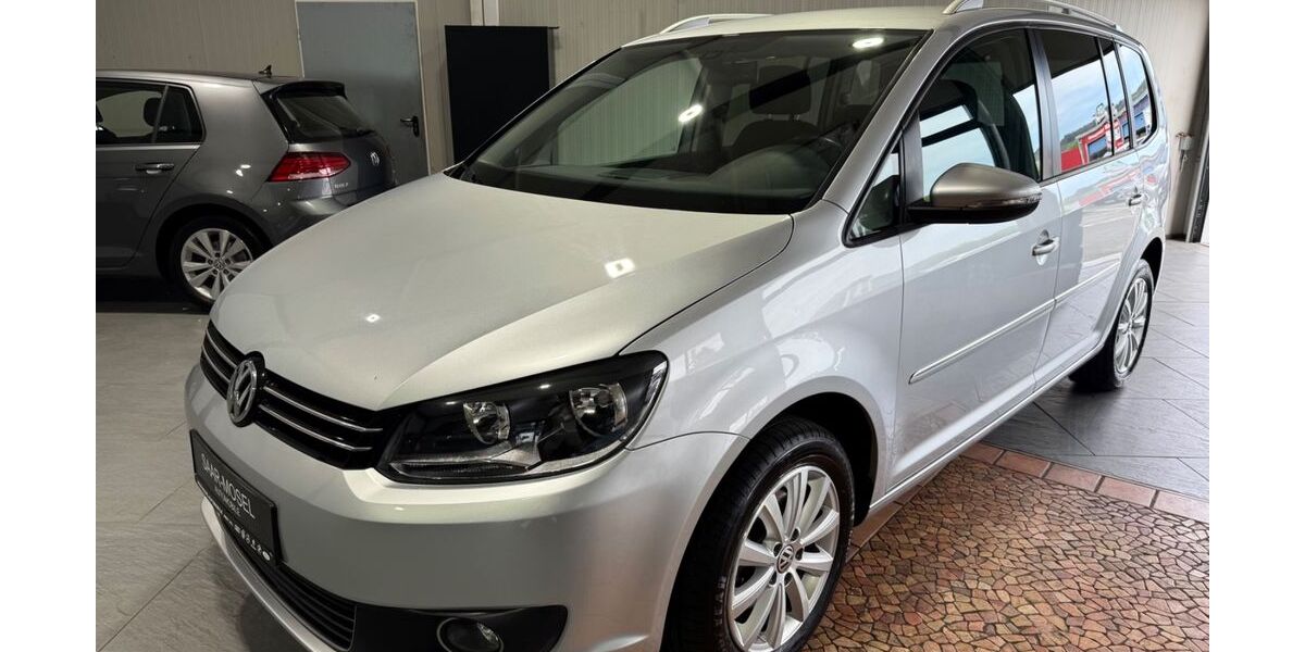 VW Touran 73.000 km 12.590 &euro; Ayl 54441