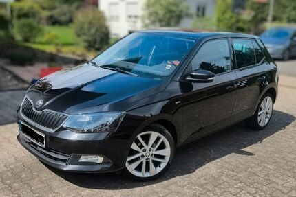 Skoda Fabia 129.000 km 8.200 &euro; Büdingen 63654