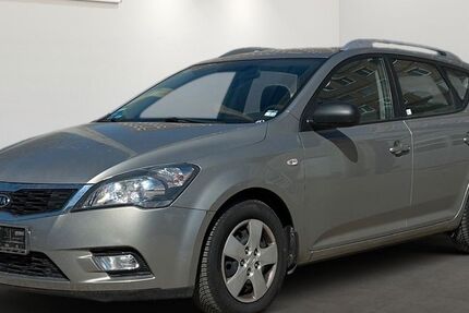 Kia ceed Sportswagon 121.531 km 2.499 &euro; Berlin 12681